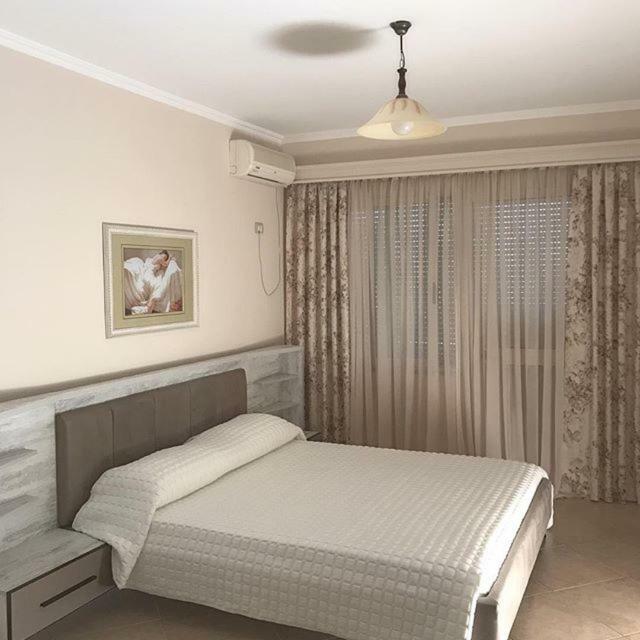 Lyden Hotel Golem  Extérieur photo